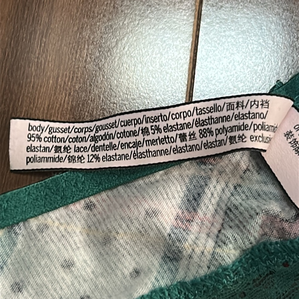 Large Victoria’s Secret lace back Hiphugger plaid panty - Picture 6 of 6